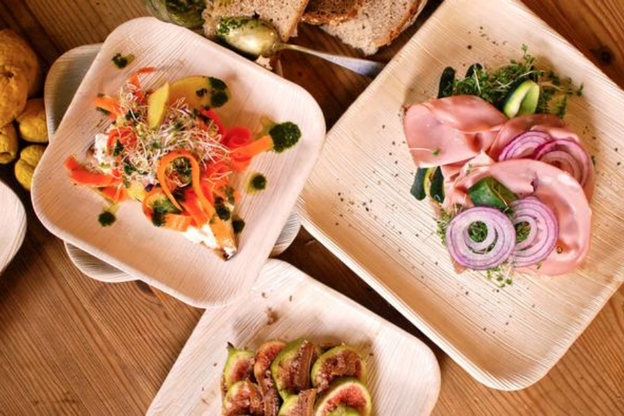 It is healthier to eat in areca plates compared to plastic ones. You know the reasons.